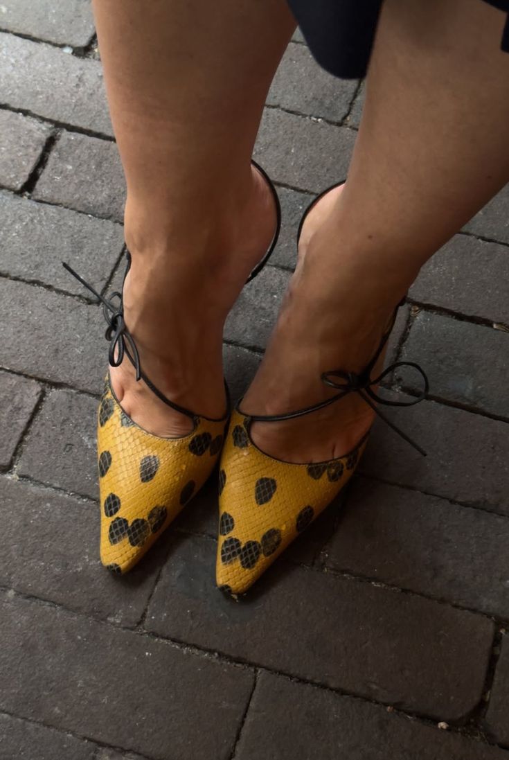 𝓜𝓸𝓷𝓲 𝙇𝙞𝙠𝙚 𝙢𝙤𝙣𝙚𝙮 archives☆ tweet media