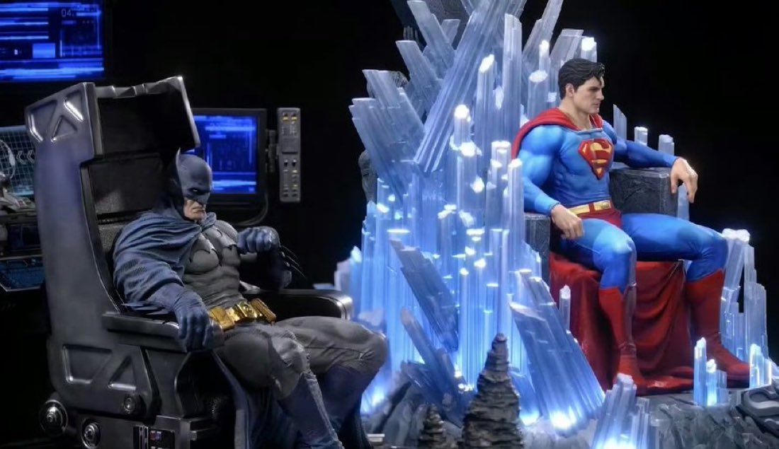El aura que tienen estas dos figuras.

Batman y Superman. Iconos de la cultura.

Los mejores del mundo🔥