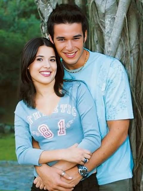 tutibraga's tweet photo. Agora só falta o @globoplay disponibilizar as temporadas de #Malhação de 2003, 2005 e 2006.

Podia ser a cada 3 meses, em outro dia da semana, deixando as segundas livres para novelas no #ProjetoResgate. https://t.co/79TrDY9M58