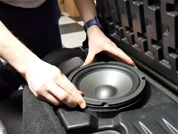 gromaudio's tweet photo. February 2026 Newsletter is out!

https://t.co/BqKCCxaG5V

VLine VL2 Elevate 5.2 Update Released
The latest update from GROM Audio brings improved system stability, better Bluetooth performance, enhanced connectivity, and smoother overall operation. If you’re running a VL2 system, it’s worth updating.
Note: Available only for systems running Android 12.

Amplinq Sound Upgrade – Beta Program
We’ve launched a limited beta program (Plano, TX area) for our new Amplinq sound upgrade package, featuring integrated speakers, amplifier, and subwoofer for a more complete OEM+ audio solution.

New Installation & Demo Videos
New step-by-step install and demo videos are now available, including Lexus and Acura CarPlay/Android Auto integrations.

Tech Tips & Support Info
The newsletter also includes helpful mounting guidance, troubleshooting tips, and Bluetooth/CarPlay adjustment recommendations.
And the most anticipated special offer!

Read more at:
 https://t.co/BqKCCxaG5V
#gromnews #gromvline #carplay #androidauto #caraudio #carvideo #CarStereoUpgrade