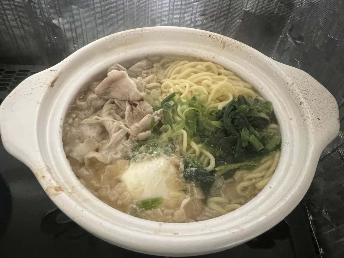 土鍋でラーメンと見た目がいいチャーハン