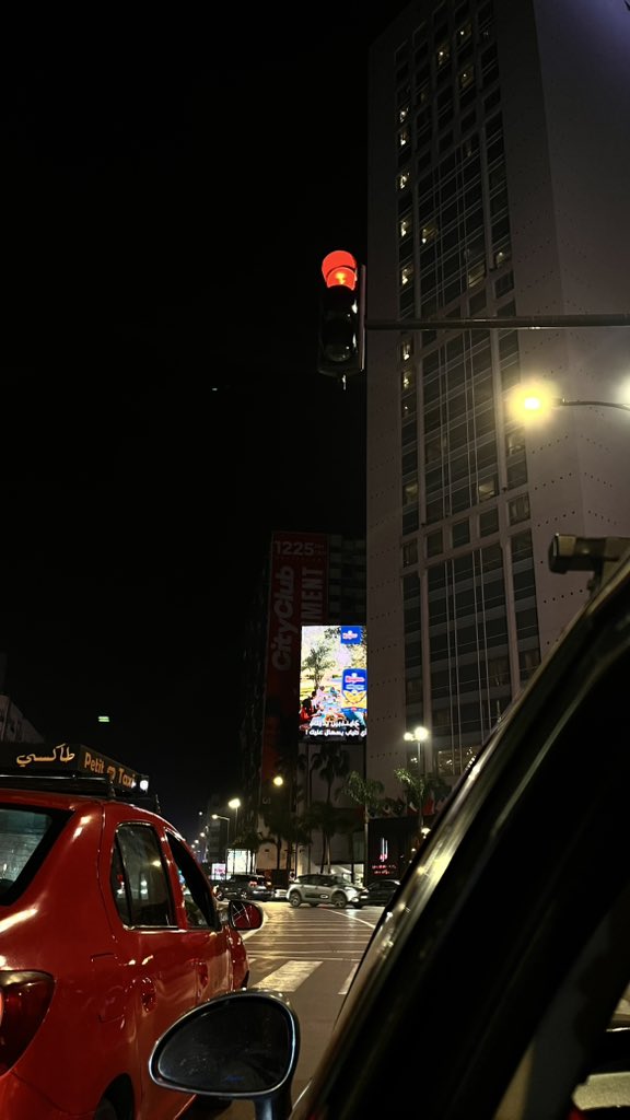 سـَارة tweet media