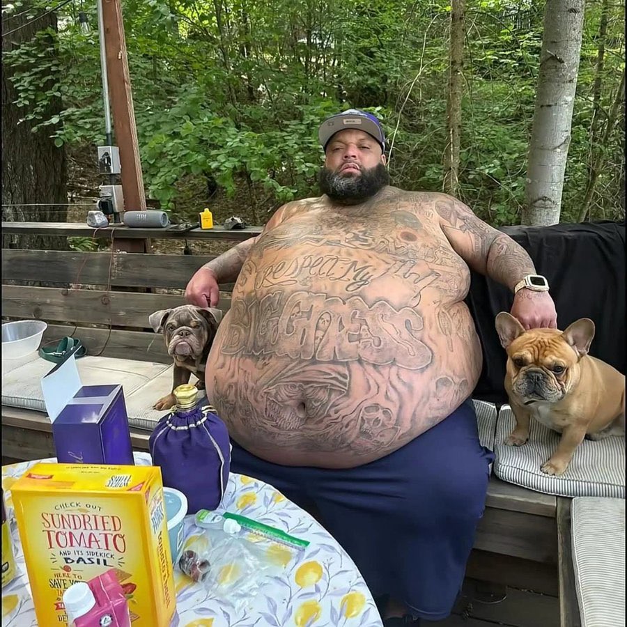 Fallen_bmi tweet media