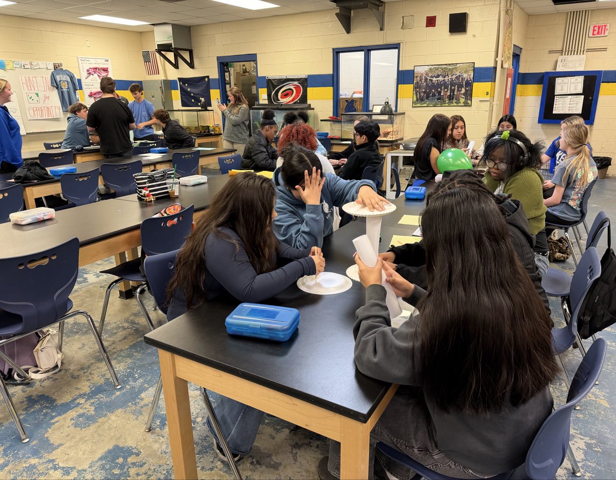HuntFFA's tweet photo. We started off this year’s National FFA Week by having 2 State FFA Officers come present to some of our members/classes. They were encouraged to make the most of the opportunities the FFA has to offer. https://t.co/VzBCXCQ3ZZ