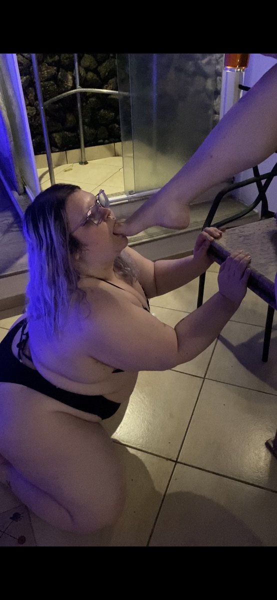 mechamedegata's tweet photo. Eu e a @Maybe_bolin estamos em Live hoje no Câmera Privê, quem vem ver a gente? 

https://t.co/TDd1mDMs8q

#gp #live #cameraprive #curvy #feetfetısh #feetworshi̇p https://t.co/h1cEBvO3rW