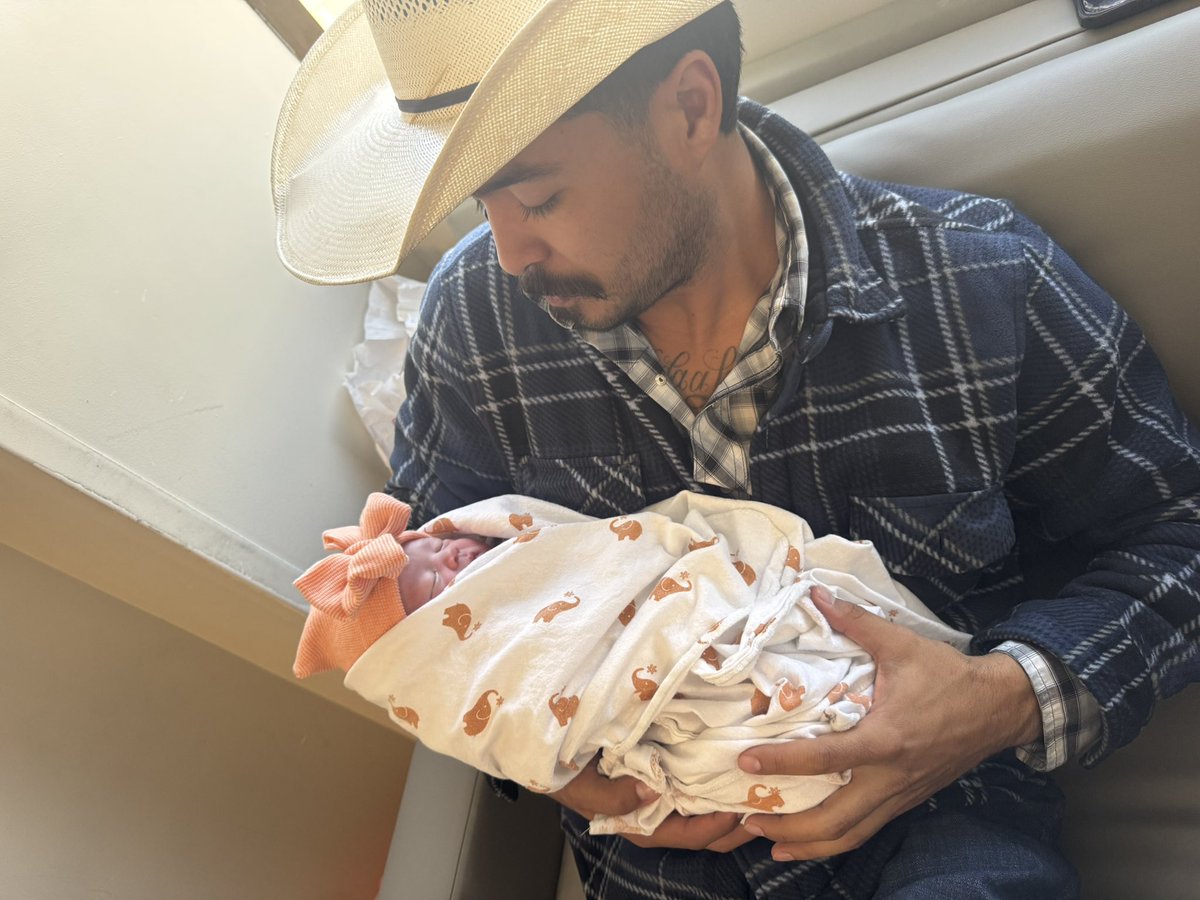 They must not watch TV at my Sisters place…

Welcome to the World, little Girl!