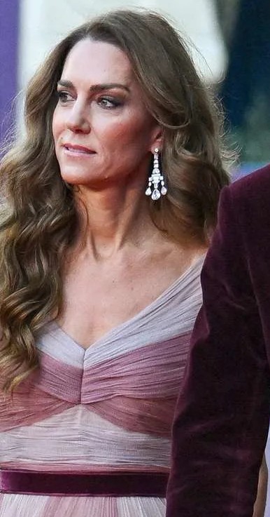 Up the workers says Sal. tweet media