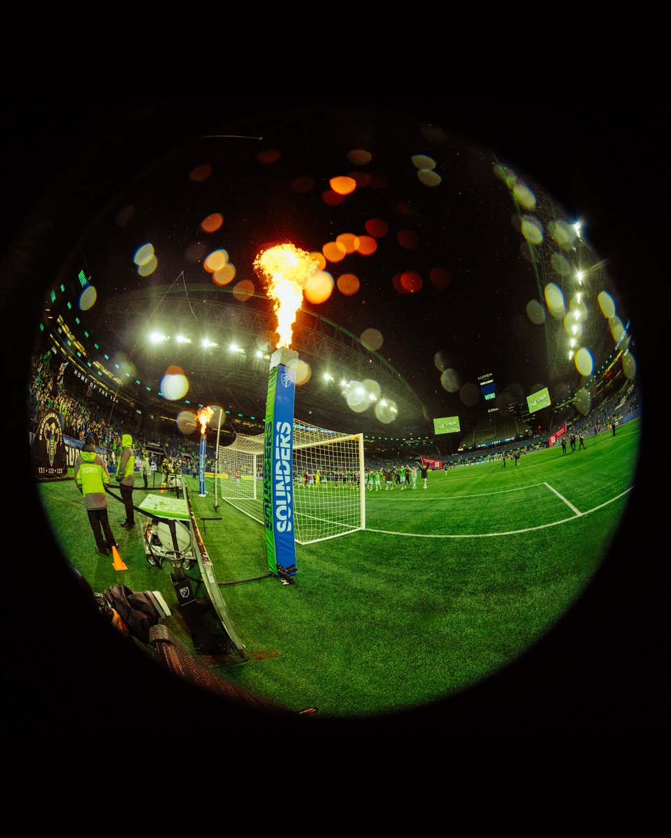 Lumen Field tweet media