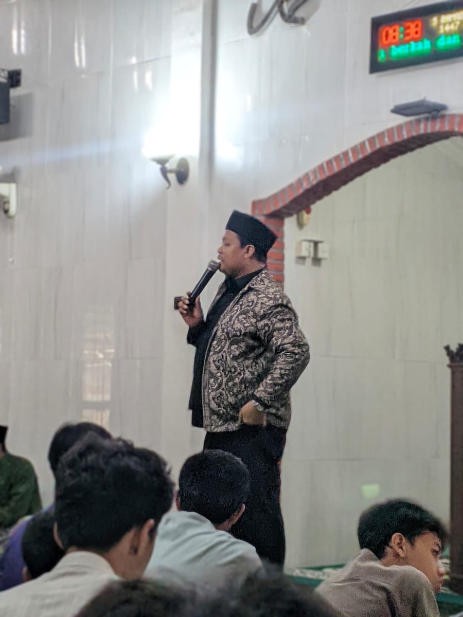 2.Masa depan bangsa ada pada mu nak, semangati dirimu dengan belajar sungguh-sungguh #naqoy #smplabschool #fipumj #naqoycenter #pesantreenkilat #motivator #ramadhan #puasa