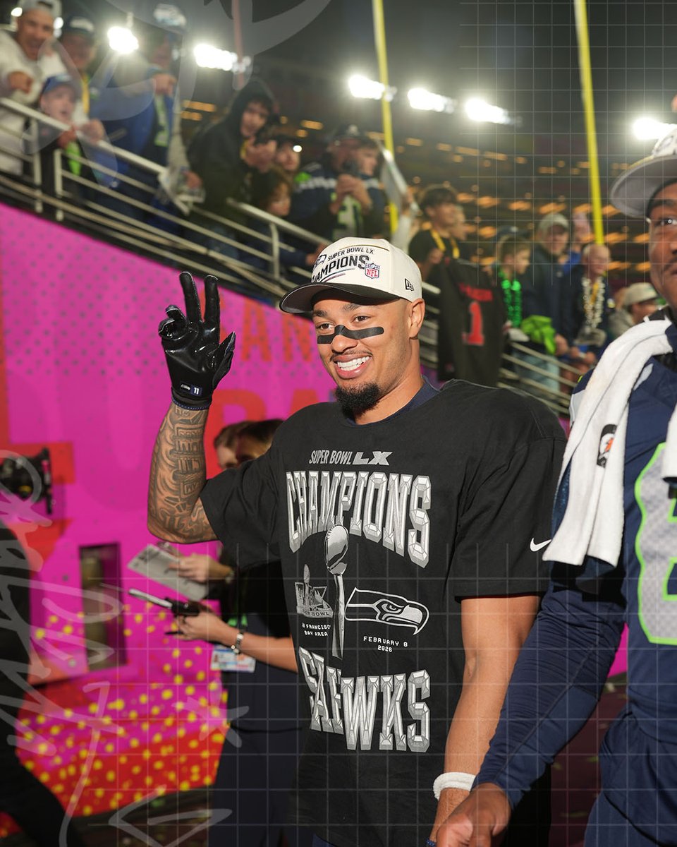 NFL Style tweet media