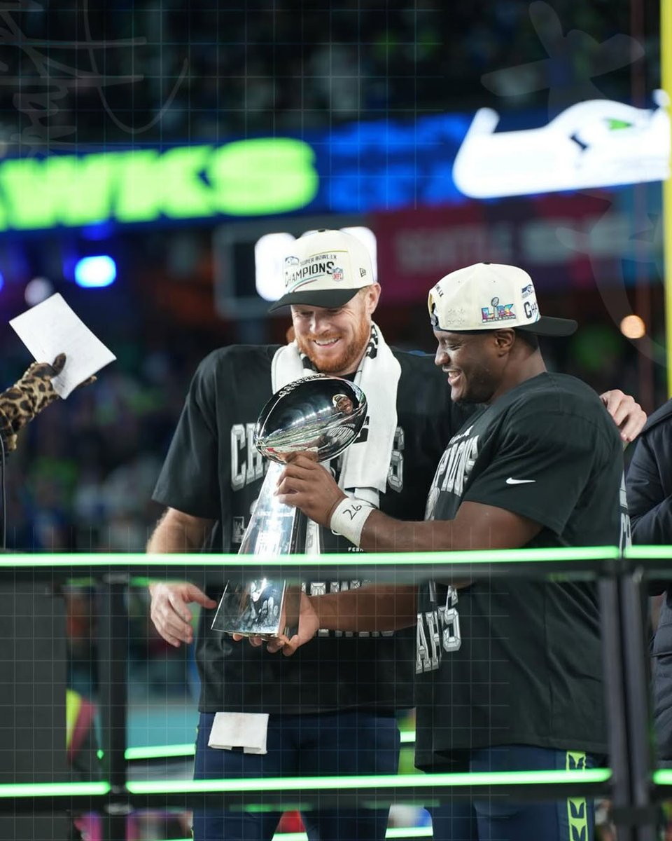 NFL Style tweet media