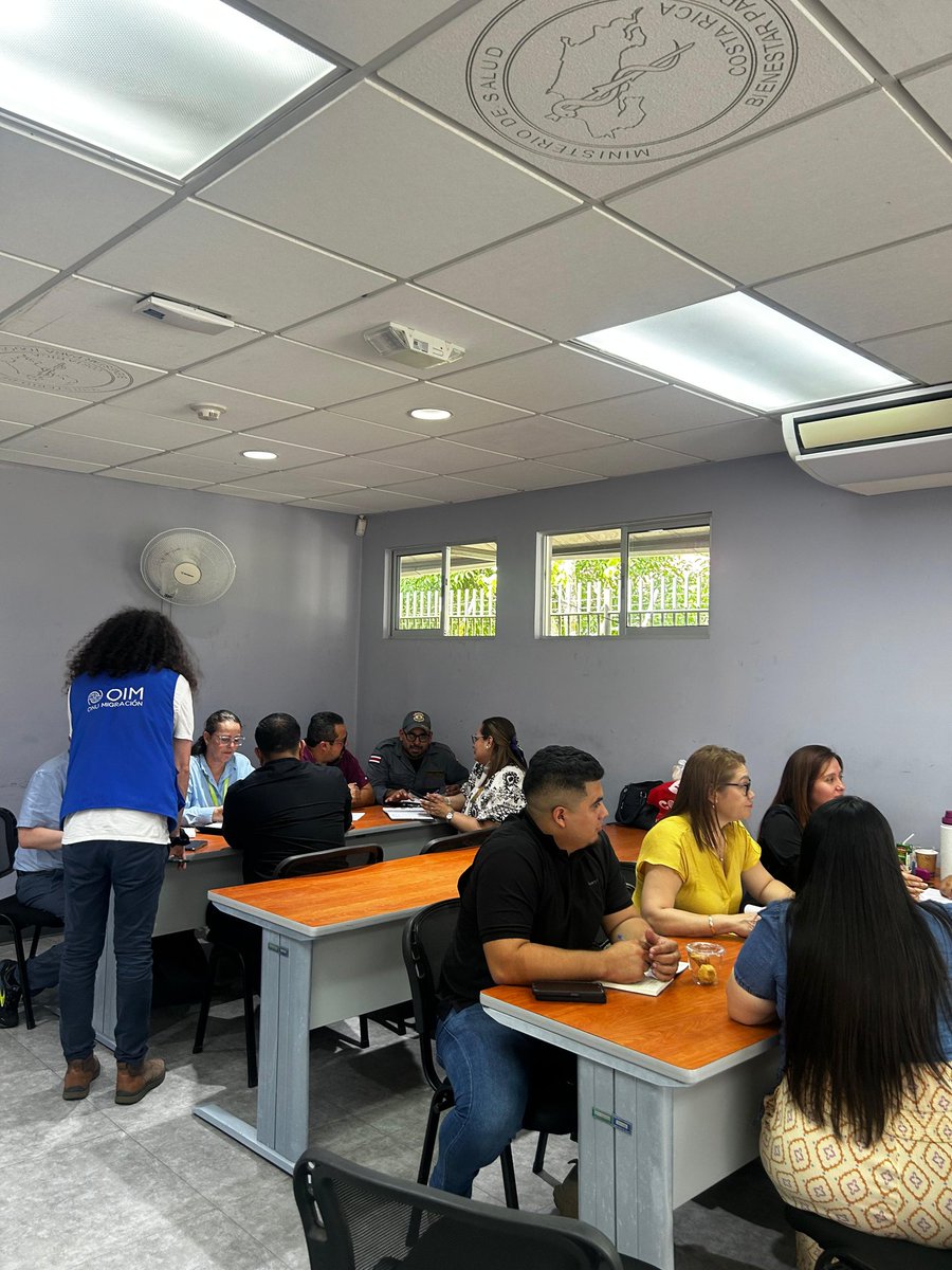 OIMCostaRica's tweet photo. Hoy participamos en la #COPPAMI, donde @MigracionCR  🇨🇷 y  Servicio Nacional de Migración 🇵🇦 
🔍 Actualizaron los cambios en flujos migratorios
🎯 Definieron acciones para 2026
🏥 Coordinaron esfuerzos de salud

¡Resultado? Mejor respuesta en beneficio de las personas migrantes https://t.co/ZZNoNY46lq