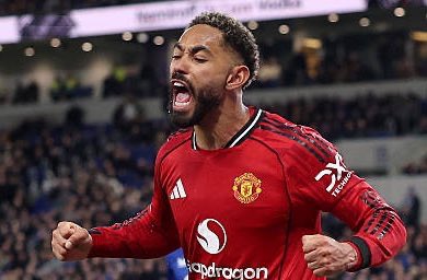 papyfayferguson's tweet photo. One man who deserves the upmost of praise is Christopher Vivell. It's almost impossible to go 100% when it comes to transfers, but this man (along with the recruitment team) have seemingly managed to go 4/4. All 4 signings of Lammens, Sesko, Mbeumo, and Cunha contributed today https://t.co/iSkpWH2ERp