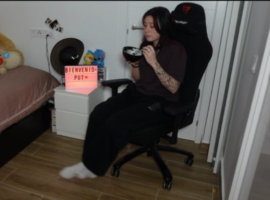 AmMelendi56's tweet photo. Gracias por el Stream Mi amor❤️ Gracias por Esos Momentos Divertido❤️‍🩹 Te Amo Loquita ❤️ https://t.co/3QCyew6mOq