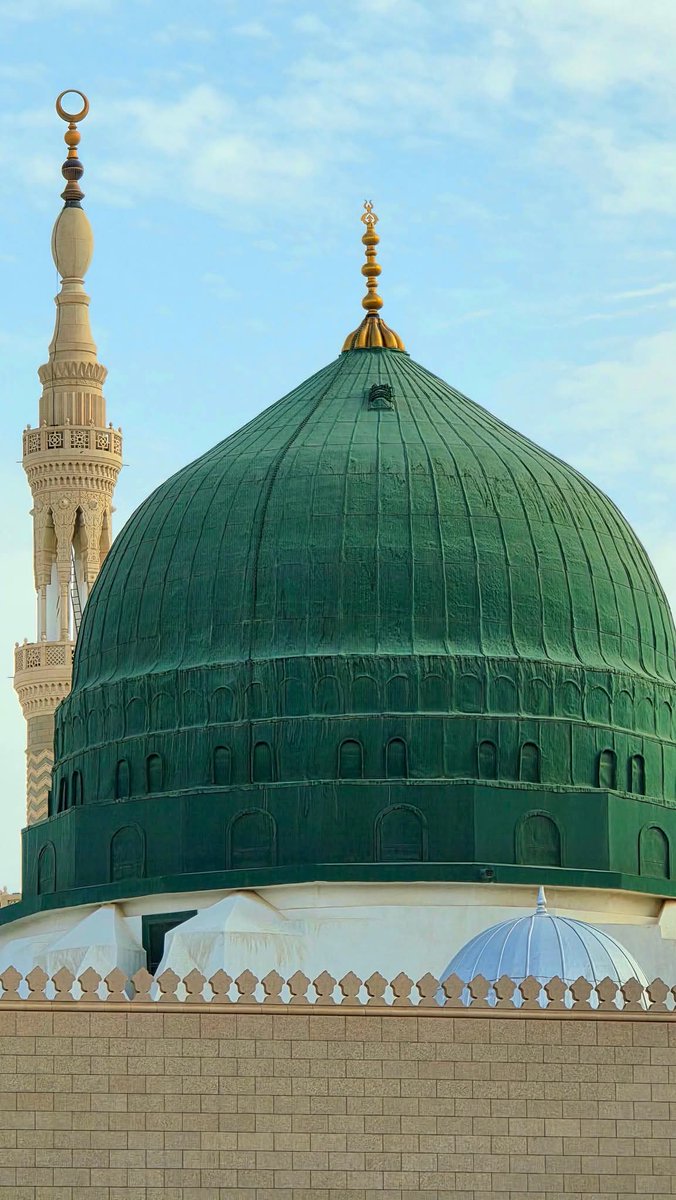 خیرُ البشر محمدﷺ پر لاکھوں سلام