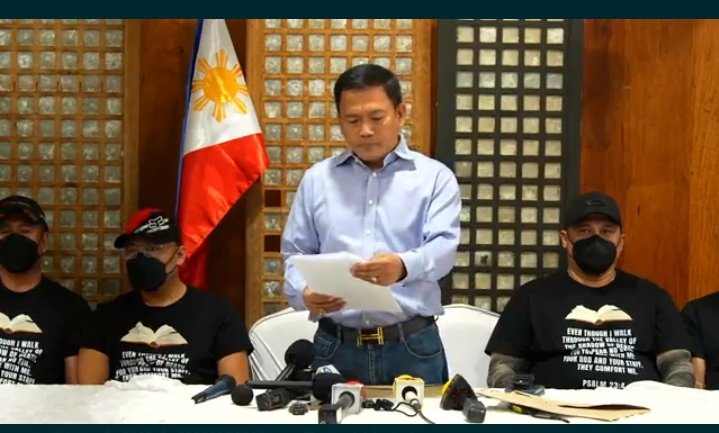 DeusXMachina14's tweet photo. I was watching this prescon by former marines in Club Filipino in San Juan. They alleged that the ICC was paid by Zaldy Co. They claimed that  payment was handed to Trillanes for the ICC investigators and victims.  Good luck. 🙂 https://t.co/pGFUQsfQcn