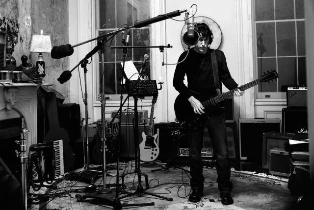 nineinchna1ls's tweet photo. Trent Reznor for The Fragile https://t.co/1OxY0WI1hv
