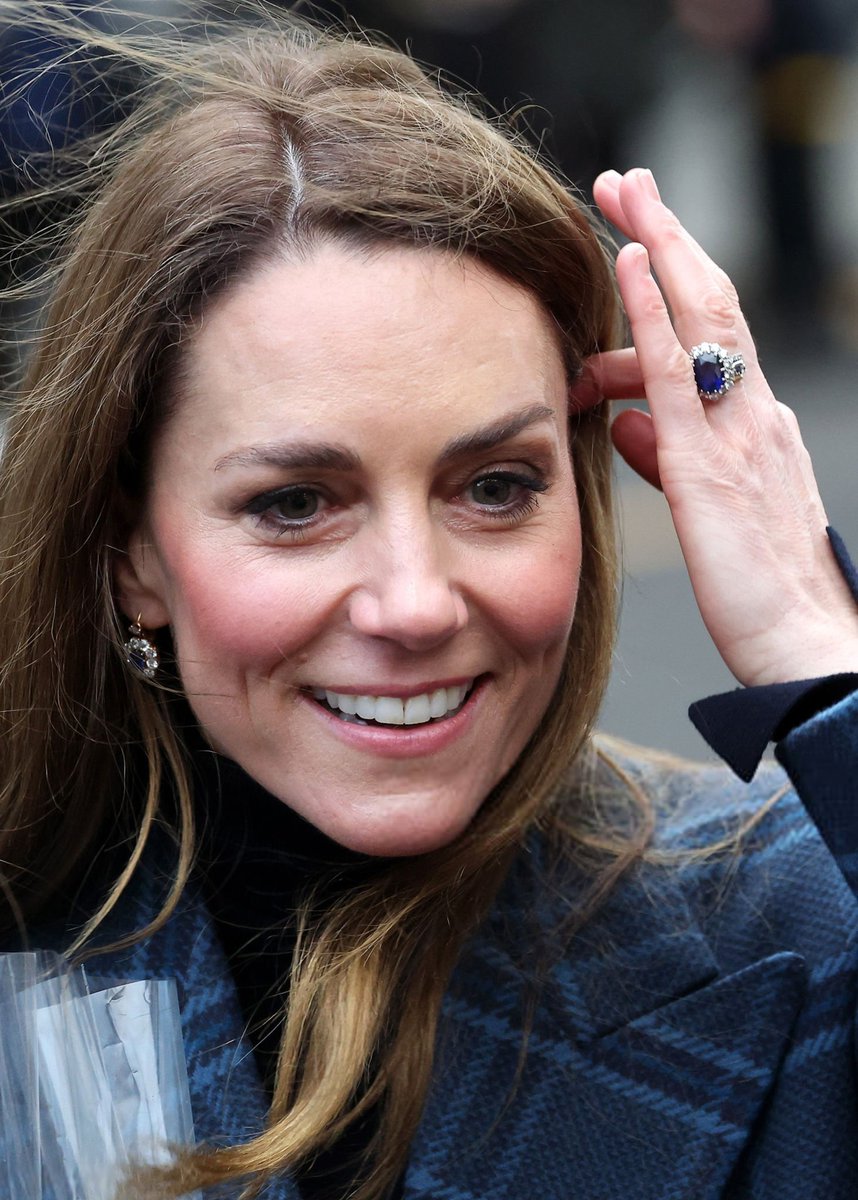 Up the workers says Sal. tweet media