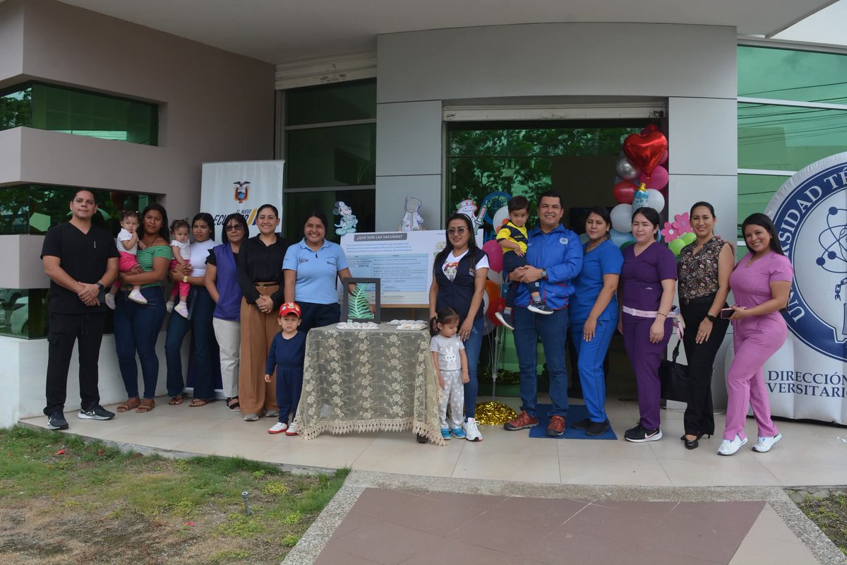La Universidad Técnica de Machala, junto al Ministerio de Salud Pública, realizó la Jornada de Inmunización Institucional en el Centro Médico UTMACH.
Vacunación para estudiantes, docentes, trabajadores y niños del CDI “Canguritos”. 💉
Prevenir es cuidar.
