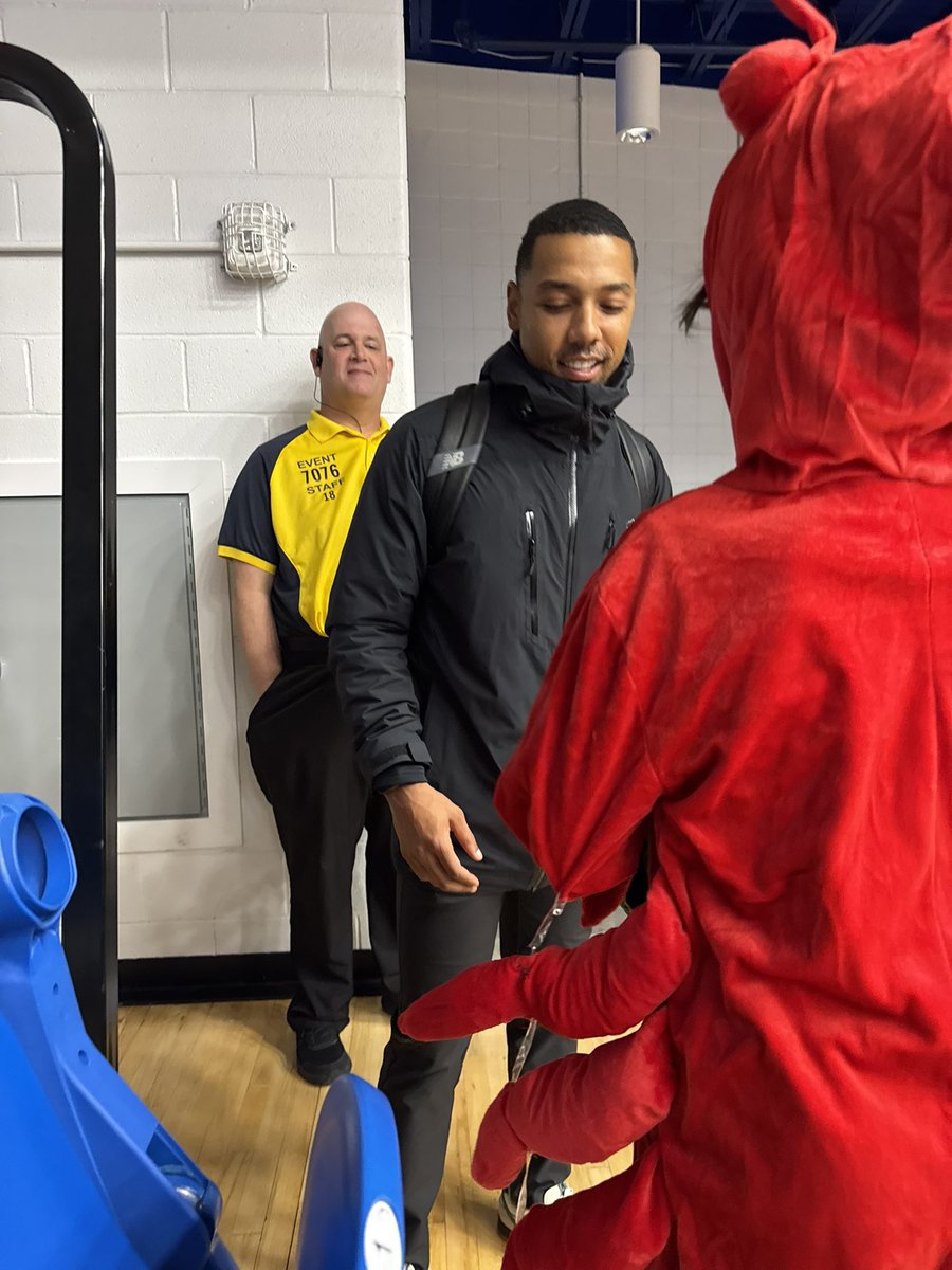 Pull4Parker's tweet photo. @WholeLottaCelts @Banner19otw Great organization top to bottom. Caught a couple g-league games in Wilmington recently against those guys were awesome with my son. Stop the divisiveness https://t.co/W8IwaGONPd