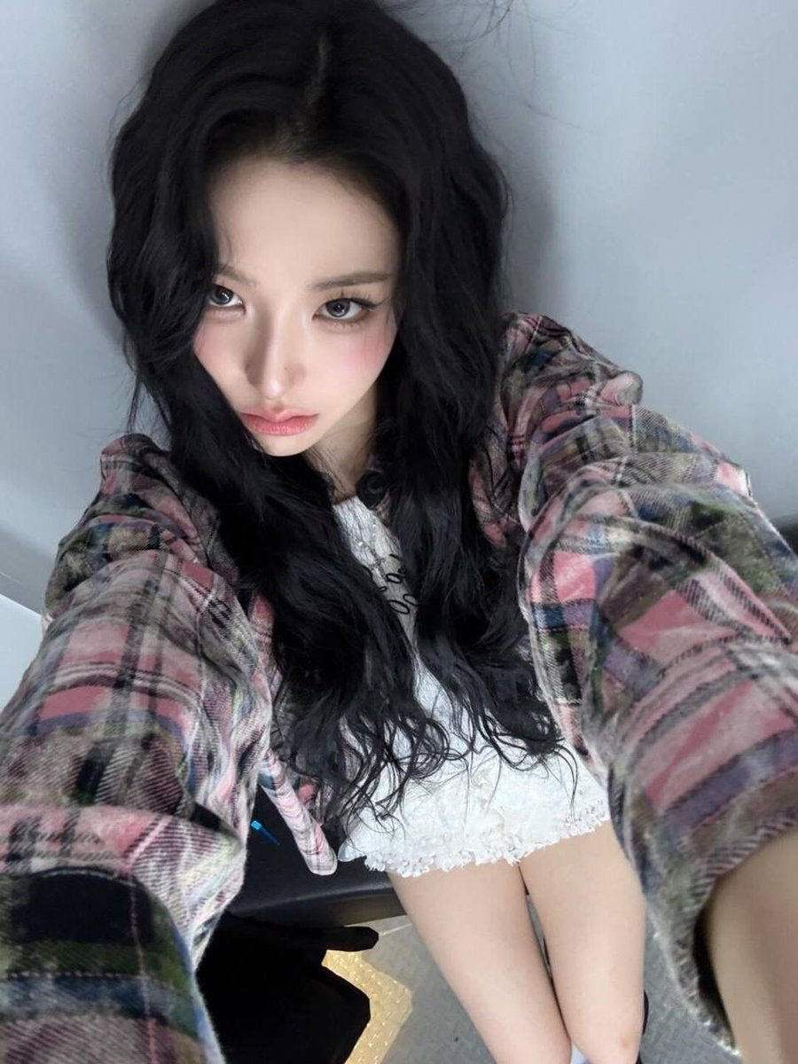 ۟chaewon tweet media