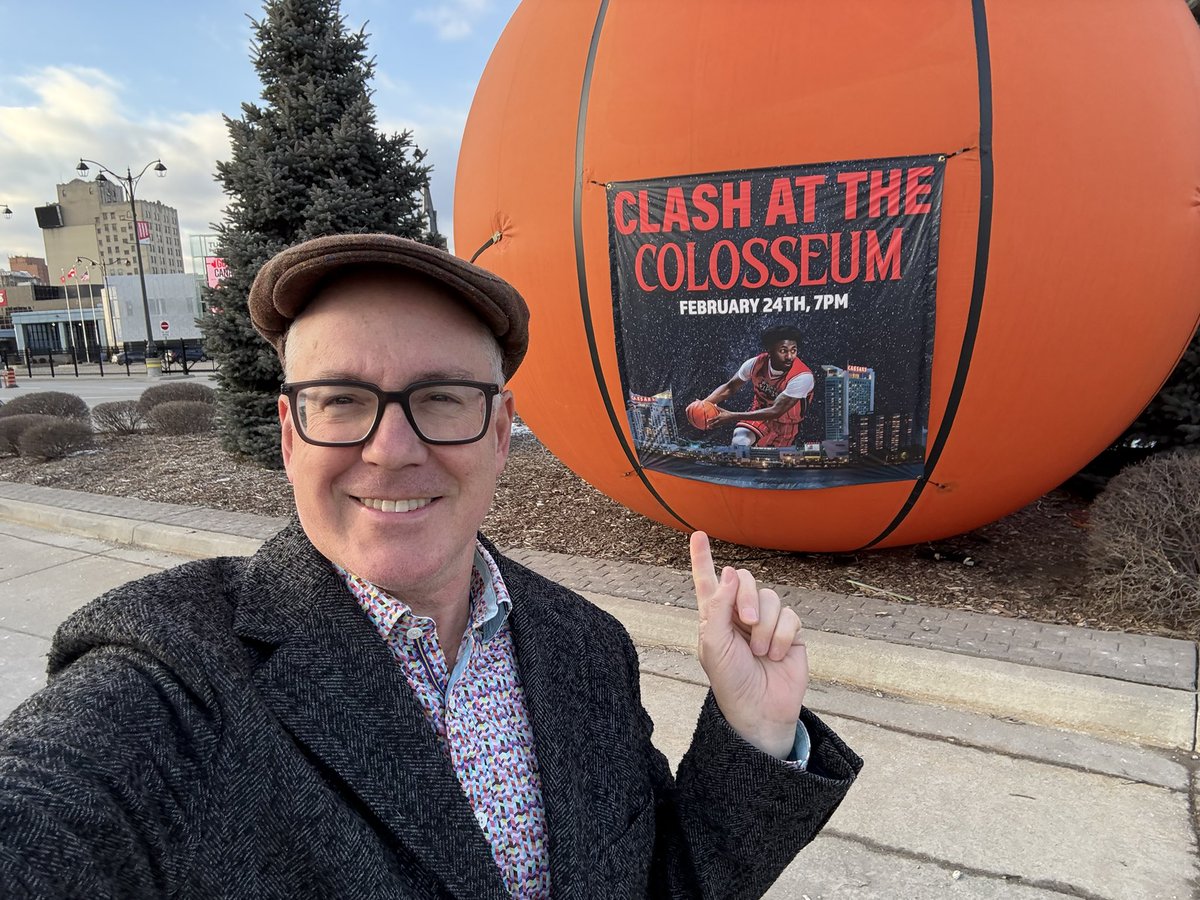 Czudner's tweet photo. Tuesday night is the clash at the colosseum @WindsorExpress @CaesarsWindsor #takethetunnel https://t.co/nPlVXcpwKz