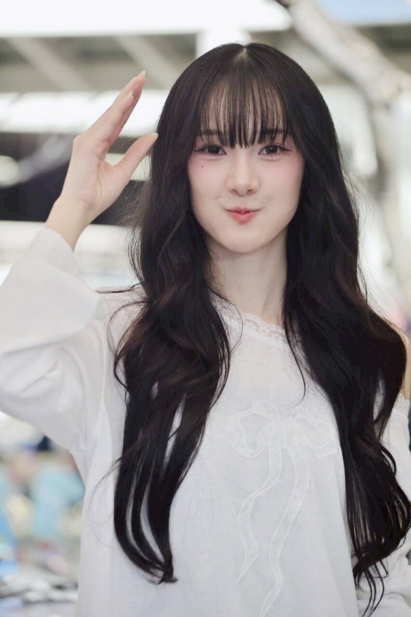 เพิ่งจะได้ดูไลฟ์ย้อนหลัง #PraeCGM48 ล่าสุดจบล่ะ

     เข้าใจความเป็น perfectionist ของน้องแพรนะ ขอบคุณน้องแพรที่พยายามทำงานหนักทุกครั้งเพื่อให้โชว์ออกมาดีที่สุด รู้ว่ามันทั้งเหนื่อยและกดดัน แต่อยากให้ลองอนุญาตให้ตัวเองได้ผ่อนคลายดูบ้าง