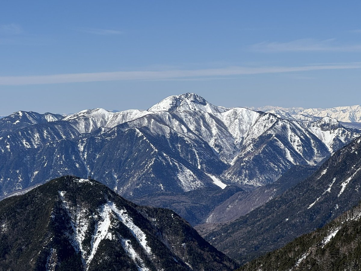 bPyT08fuAgPIBGd's tweet photo. 2.21
日光霧降高原から女峰山 https://t.co/XF1AverhWu