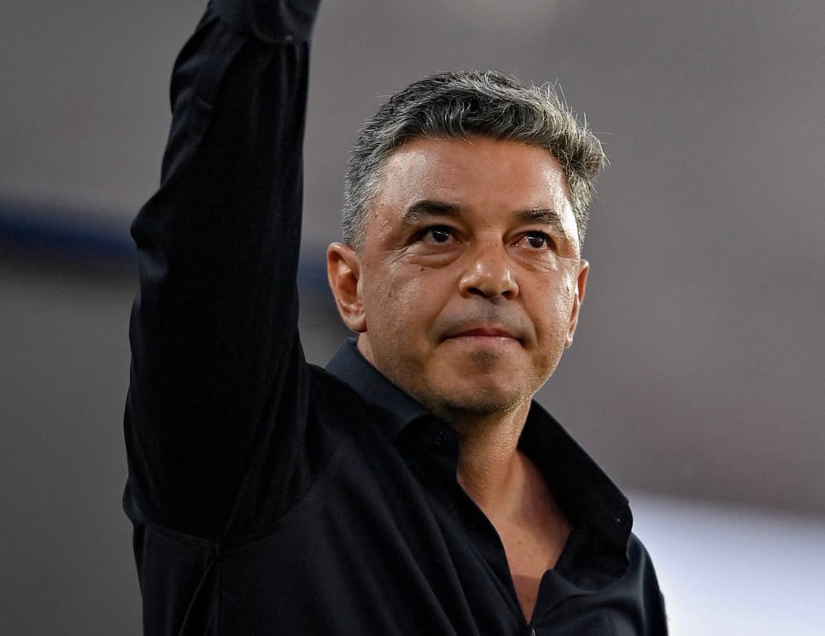 Parece que se termina. Sensaciones encontradas. Por un lado creo que es la decisión correcta, nunca le encontró la vuelta al equipo en dos años y no hay argumentos para revertir esto.
Por otro lado me pone super triste que termine así la historia del tipo que nos dio tantas