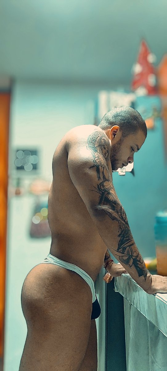 Henkiga93's tweet photo. ¿Te quedarías mirando o harías algo al respecto? 👀🔥 Lo que ves es solo el principio...
#Hot #Sexy #BodyArt #Hunk #InstaHunk #Muscles #TattooArt #BodyPositivity #Abs #ViralPost #UnderwearModel #ThirstTrap #HotBody #FitnessModel #Training #Progress https://t.co/Eda5EHuvqA