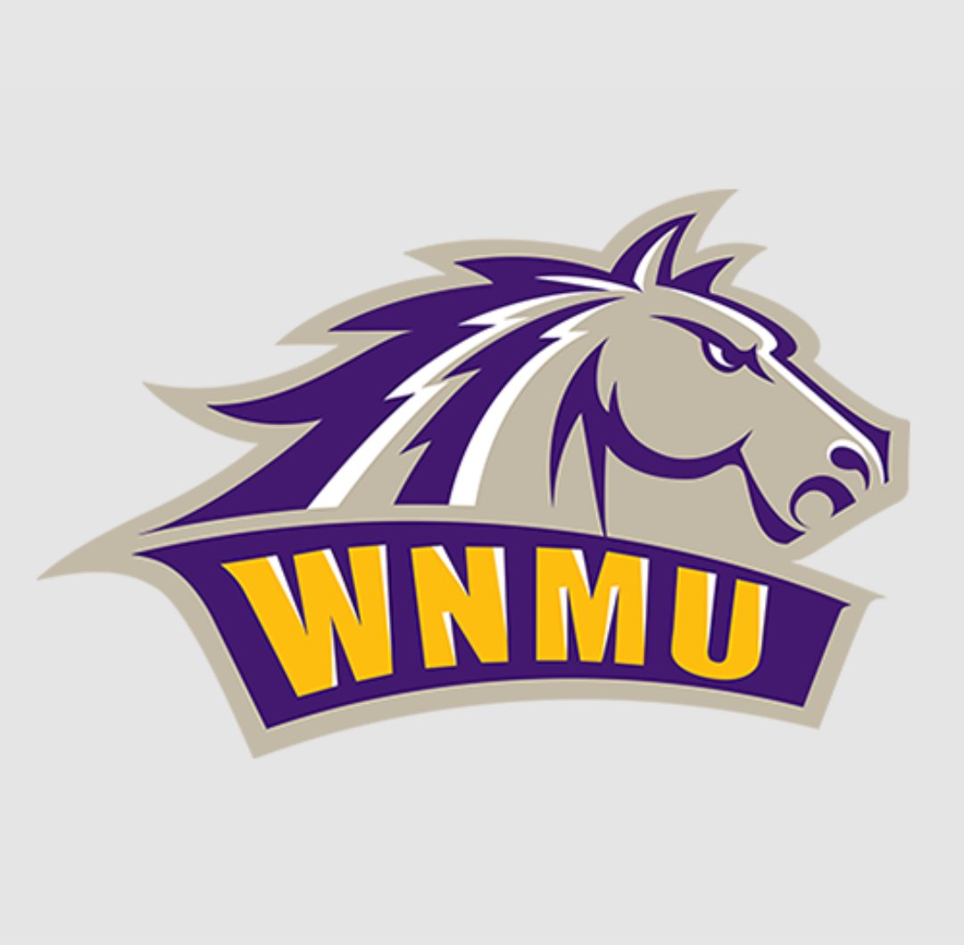 Conor Martinez 4.5 ⭐ tweet media