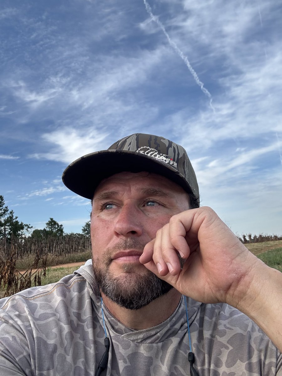 SCsawboss81's tweet photo. Warmer days surely are ahead! 
Never forget your worth,
So Hang in There and keep showing up.. https://t.co/tp1OlOKZ5V