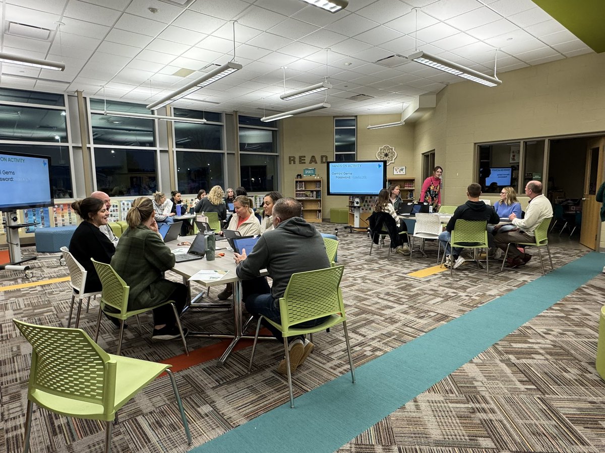 Mark Lane tweet media