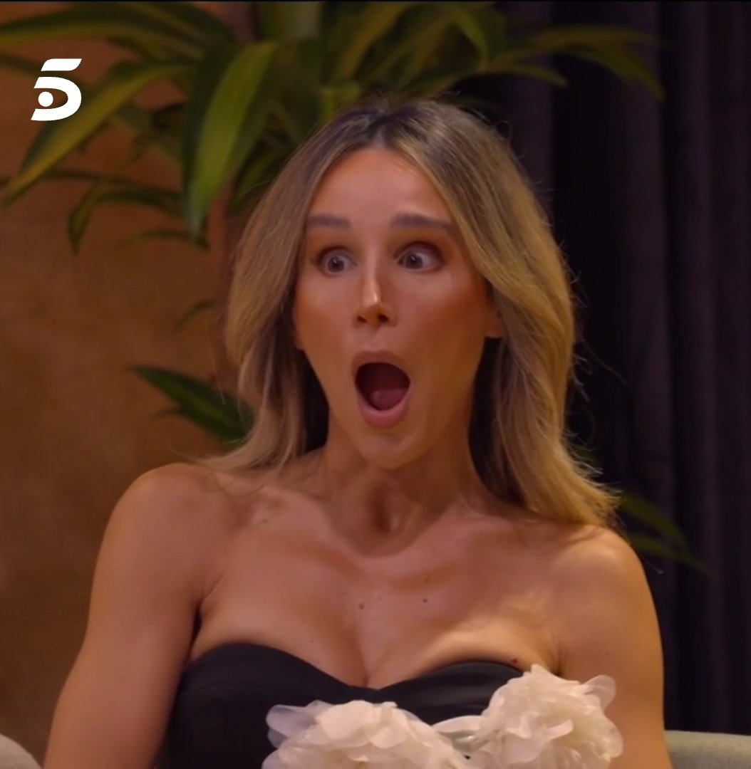 Lorenzo: yo quiero recuperarla, hago lo q ella me diga, q quieres q haga?
Laura: pregúntale a tu madr3, lo mismo te da la respuesta 
Ese Zasca le hizo eco hasta a su suegra desde casa 🤣
#Casados6