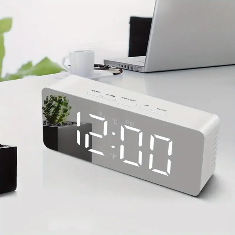 ViralStore360's tweet photo. Wake up for Sehri on time this Ramadan 🌙
LED Mirror Alarm Clock with loud alarm.

Hashtag:
#Ramadan #SehriAlarm #LEDMirrorClock https://t.co/Hm4FBwXYO2