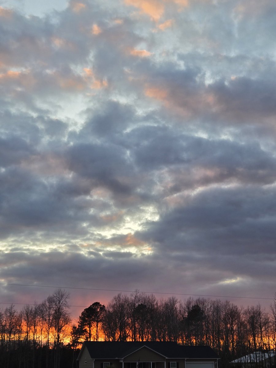 Stunning sunset tonight 😍