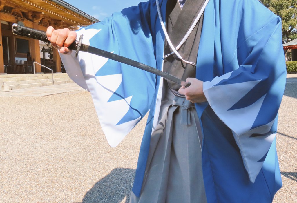 その他の思い出② 貸衣装に大興奮した息子は、念願の模造刀にも大興奮。 息子「これ！！鯉口切ったり鞘に収める時にちゃんと重い金属音がする！！聞い ...