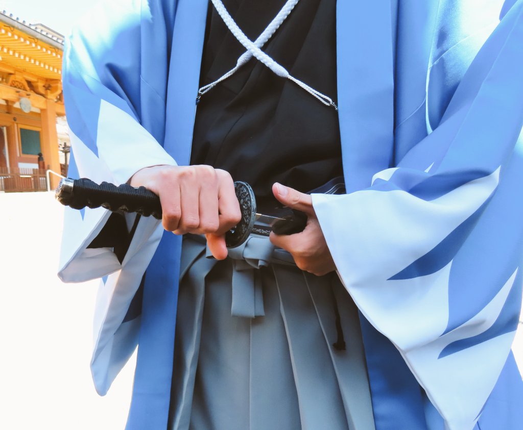 その他の思い出② 貸衣装に大興奮した息子は、念願の模造刀にも大興奮。 息子「これ！！鯉口切ったり鞘に収める時にちゃんと重い金属音がする！！聞い ...