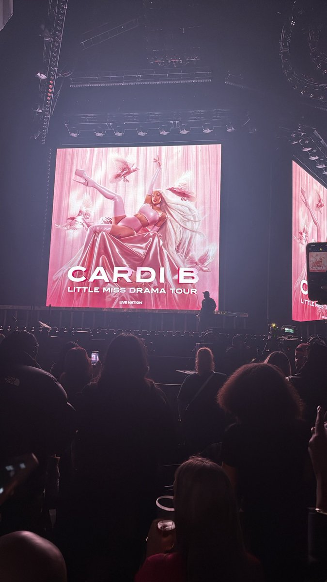 Cardi last night 👌🏾💕