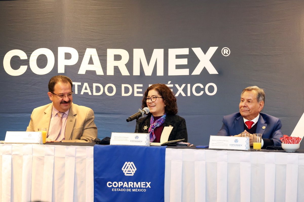 PatyzarzaUaemex's tweet photo. Fortalecemos la vinculación con el sector productivo, impulsando la empleabilidad y generando oportunidades que conectan el talento universitario con las necesidades del mundo laboral, a través de la Secretaría de Vinculación, Extensión y Promoción de la Empleabilidad, encabezada por la Dra. Mariana Ortiz Reynoso.

Sostuvimos un encuentro histórico con la Asociación de Propietarios de Parque Industrial Toluca 2000 (APPIT 2000), dialogando con empresas que impulsan el desarrollo económico de la región y reafirmando que nuestra misión es transformar ese talento en acciones que beneficien a la sociedad mexiquense.

En diálogo con Coparmex Estado de México, conocimos iniciativas como su Market Place empresarial, diseñadas para fomentar la colaboración y la generación de oportunidades, avanzando en la construcción de puentes sólidos entre la formación académica y la práctica profesional.

Continuamos construyendo alianzas estratégicas que transforman. #tuaeméx