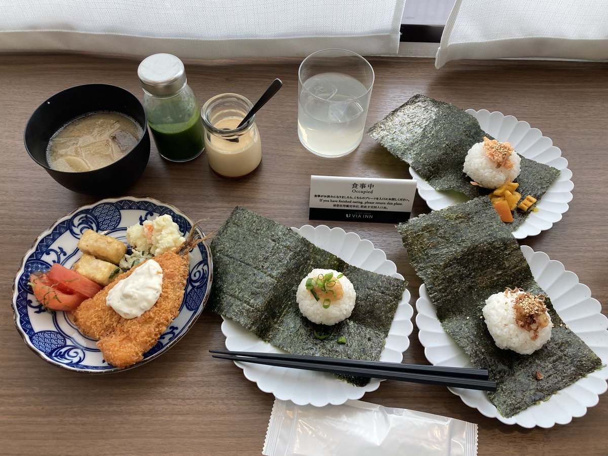 大阪のホテルにて朝ご飯

昨夜はたくさんの懐かしい笑顔に会えました｡

玉兄様､奥様、バンドの皆様はじめ､私の状況に配慮してくださった温かなスタッフの皆様ありがとうございました😊

幸せな気分での朝です✨✨