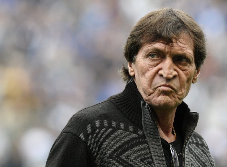 Vivo
Sacapuntos
Orden
Esta dispuesto a agarrar el fierro caliente
El técnico que necesita river en estos momentos
#FalcioniARiver