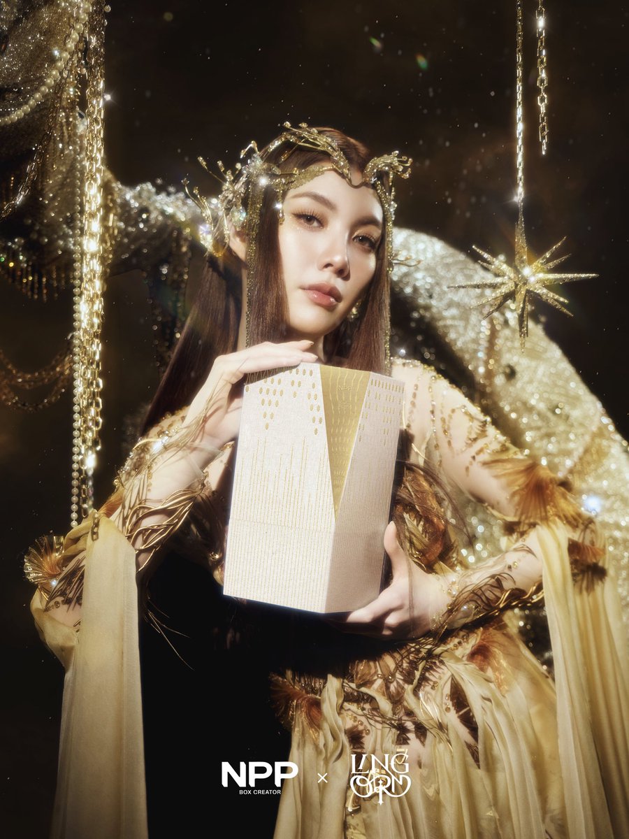 #NPPxLINGORM 
【CONCEPT PHOTO 1】 5/9
ORM —  THE SUNLIT GODDESS ☀️✨

𝑆ℎ𝑒 𝑏𝑒𝑐𝑜𝑚𝑒𝑠 𝑡ℎ𝑒 𝑙𝑖𝑔ℎ𝑡 𝑏𝑒𝑦𝑜𝑛𝑑 𝑡ℎ𝑒 𝑑𝑎𝑤𝑛.
𝐵𝑟𝑖𝑔ℎ𝑡. 𝑅𝑖𝑠𝑖𝑛𝑔. 𝐸𝑛𝑑𝑙𝑒𝑠𝑠.
𝑀𝑜𝑣𝑖𝑛𝑔 𝑡𝑜𝑤𝑎𝑟𝑑 𝑤ℎ𝑎𝑡 𝑖𝑠 𝑚𝑒𝑎𝑛𝑡 𝑡𝑜 𝑏𝑒 𝑓𝑜𝑢𝑛𝑑.

#NPP_LOVEORBIT  💜💫