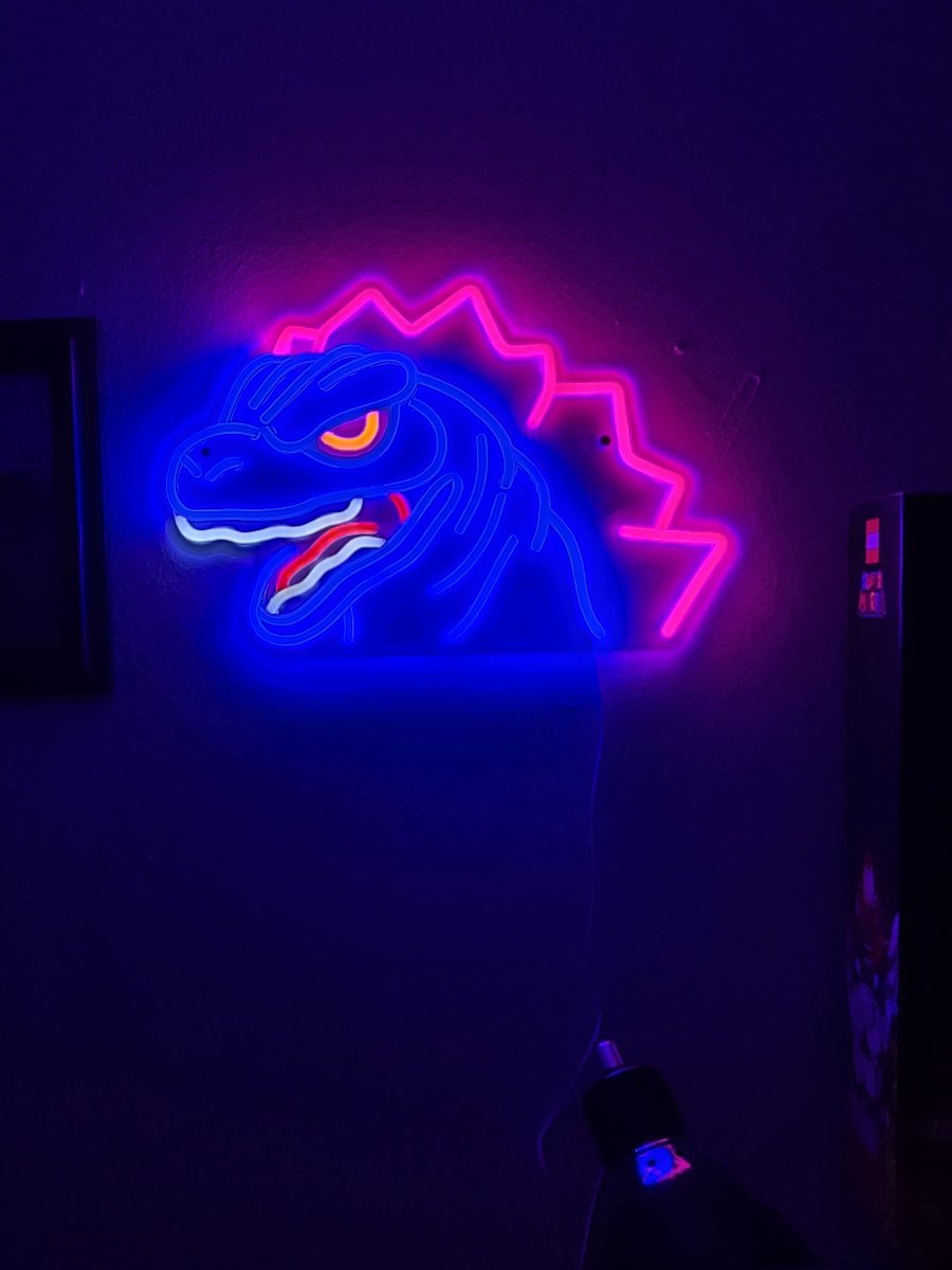 He so neon~
Thank you <a href="/SavageSwine/">Fudge The Bosshog</a>~