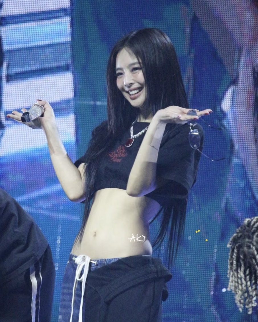 my sweet jennie love u miss u see u soon