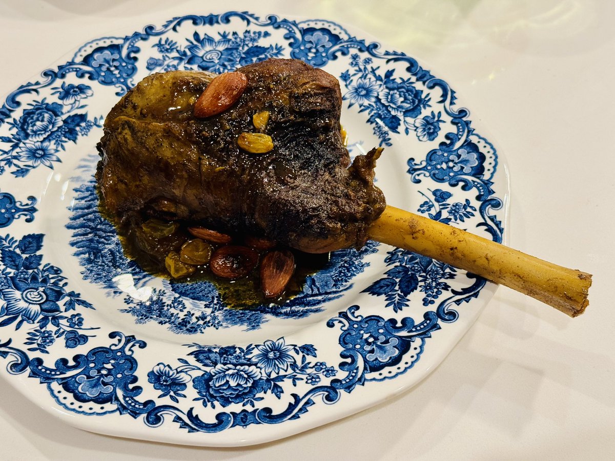 Busy Chasing My Tail tweet media