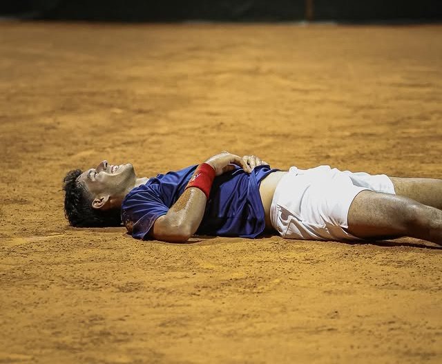 DANIEL VALLEJO 🇵🇾 (21)
vs Francesco Passaro 🇮🇹 (25)

Mañana después de 15 años, 11 meses y 11 días un tenista 🇵🇾 volverá a jugar un partido de un torneo ATP. 

El último fue Ramón Delgado 🇵🇾 ante Fernando Verdasco 🇪🇦 por la R64 del ATP Master 1000 de Indiana Wells.

En el caso de