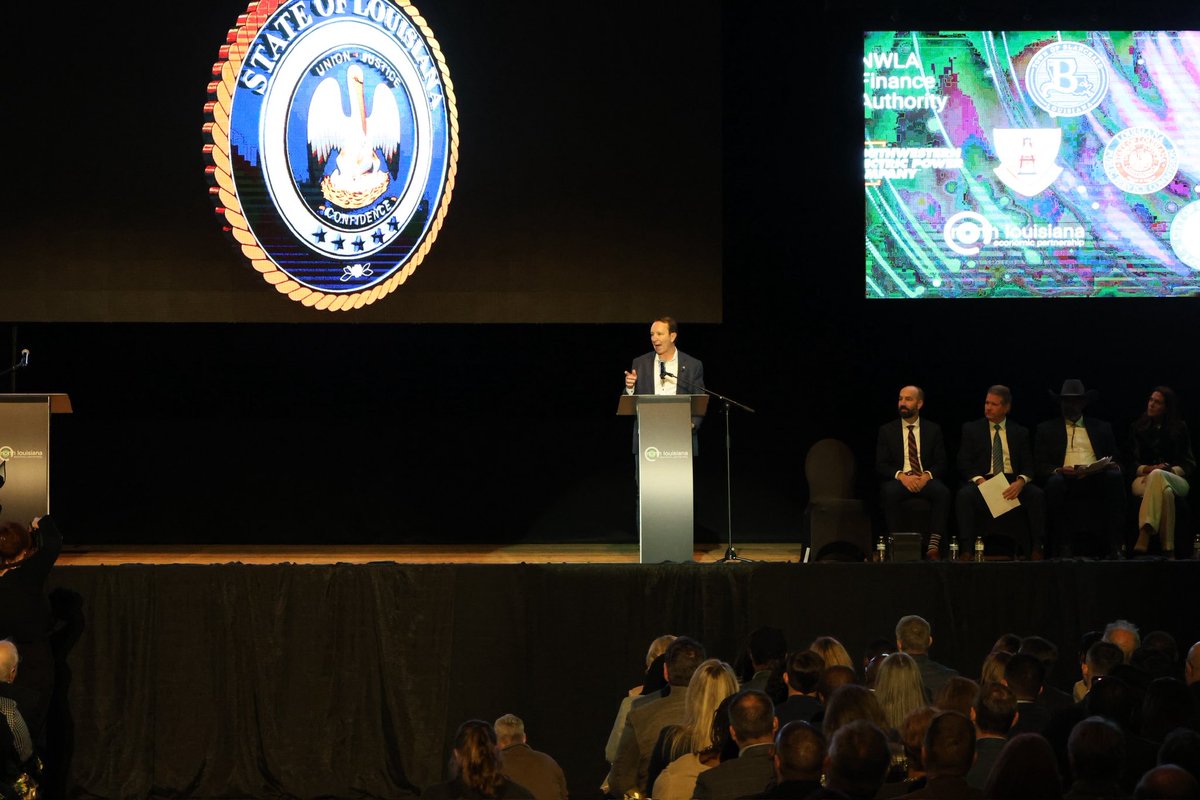 LAGovJeffLandry's tweet photo. BIG NEWS for Northwest Louisiana! 

Today, I am proud to announce that @amazon is investing $12 billion to construct multiple technology campuses across Caddo and Bossier Parishes.

This will be Amazon’s first technology build out in Louisiana, leading to over 6,000 jobs. 

Louisiana welcomes the AI renaissance because we are building a future that lasts!