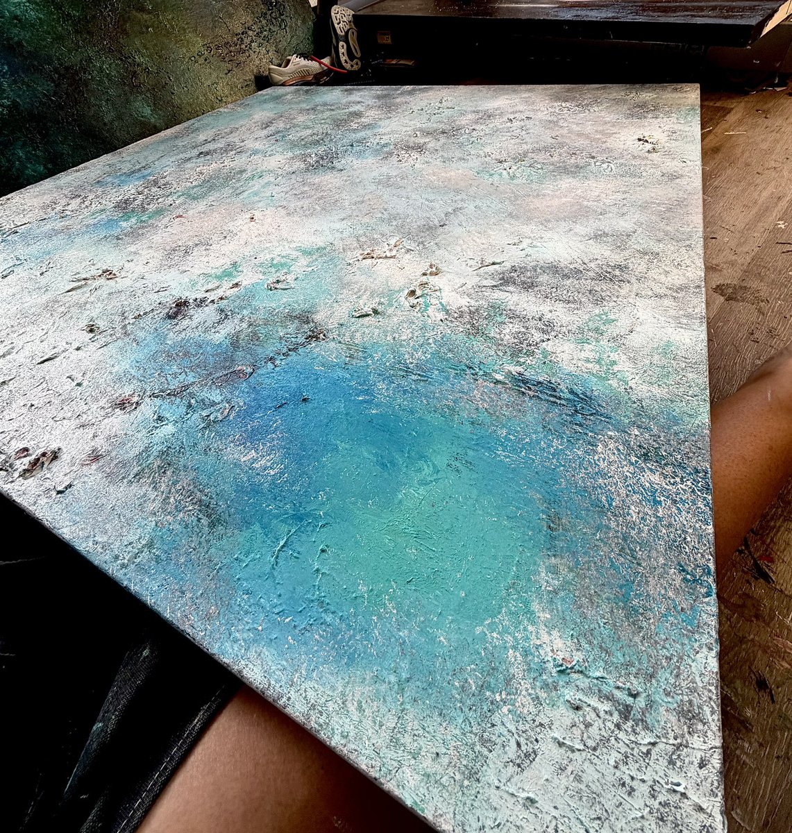 KellieThomasWal's tweet photo. Recycling an old painting. The texture from the previous one pops through nicely. 48x48 #abstractartwork #abstractart #abstractpainting #art #artwork #artist #painting #kelliethomaswalker #artstudio #contemparyart #modernart #writer #artgallery #largescaleart https://t.co/ic3SxF6ZWF