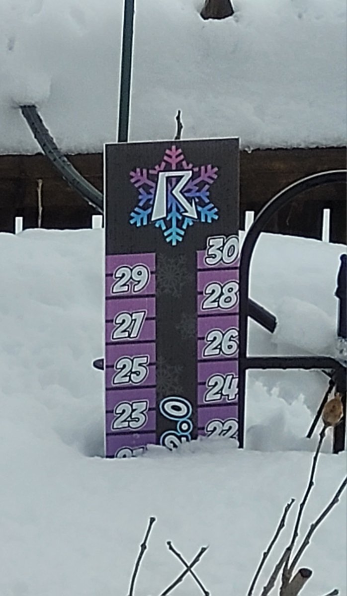 OfficialYallbot's tweet image. South Jersey is BURIED. ❄️

Incredible report from Kathie in Berkeley Township, NJ showing 22 inches of snow on the ground.

The Y'all-O-Meter is completely overwhelmed!

#NJwx #Snow #WinterStorm